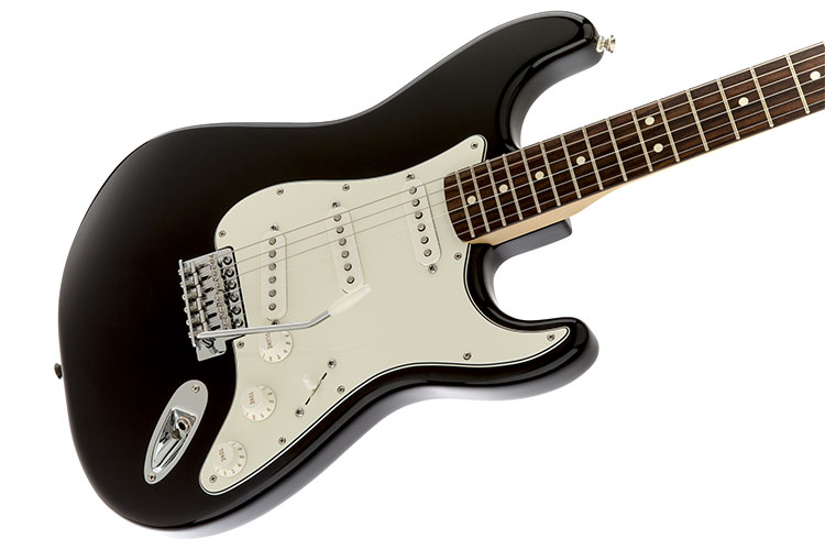 A Guitarra Fender Standard Stratocaster R...